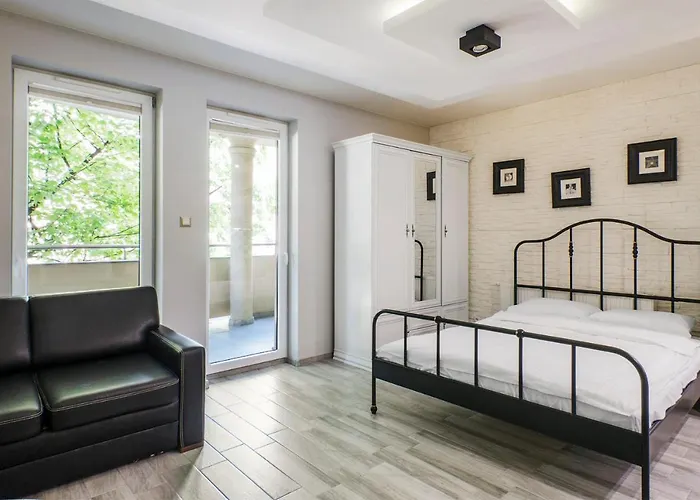 6 Sierpnia * Łódź